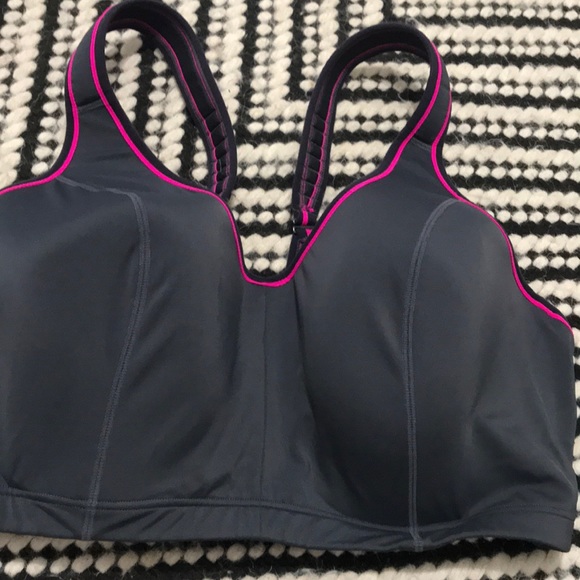 44ddd sports bra